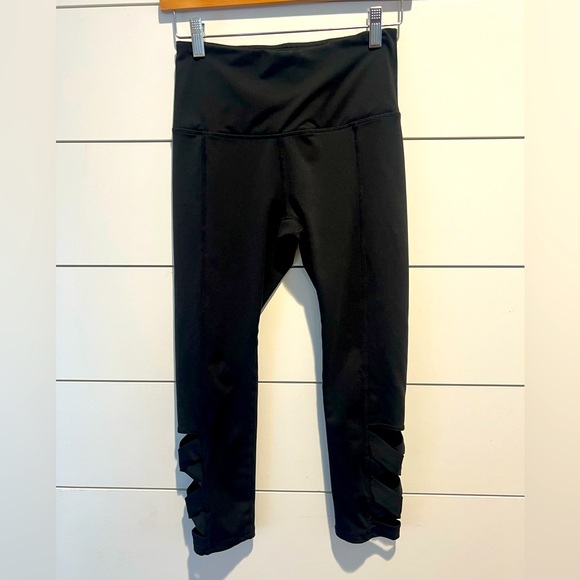 GAIAM Pants - Gaiam Black Criss Cross Leggings Size S Cutout Ankle Yoga Pants Athleisure
